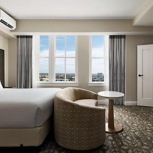 Junior King Suite Seating Area
